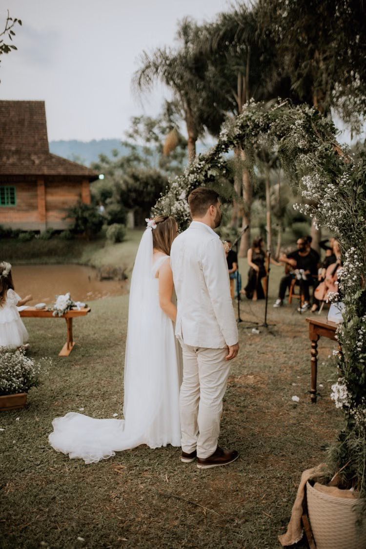 Guest shares wedding photo via QR code